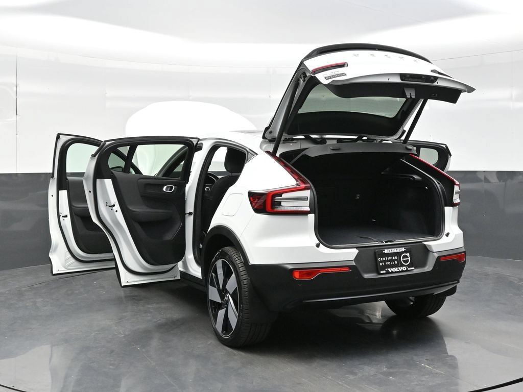 Used 2023 Volvo C40 P8 Recharge Ultimate AWD/4WD image 42