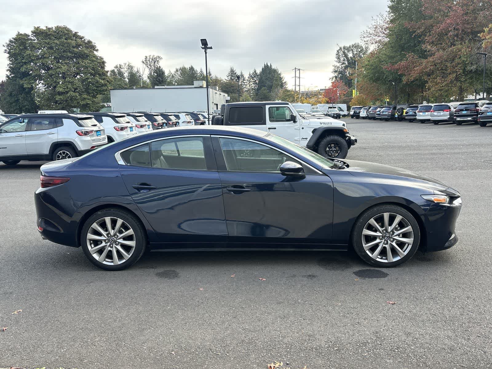 Used 2020 MAZDA MAZDA3 Sedan w/ Select Package FWD image 6