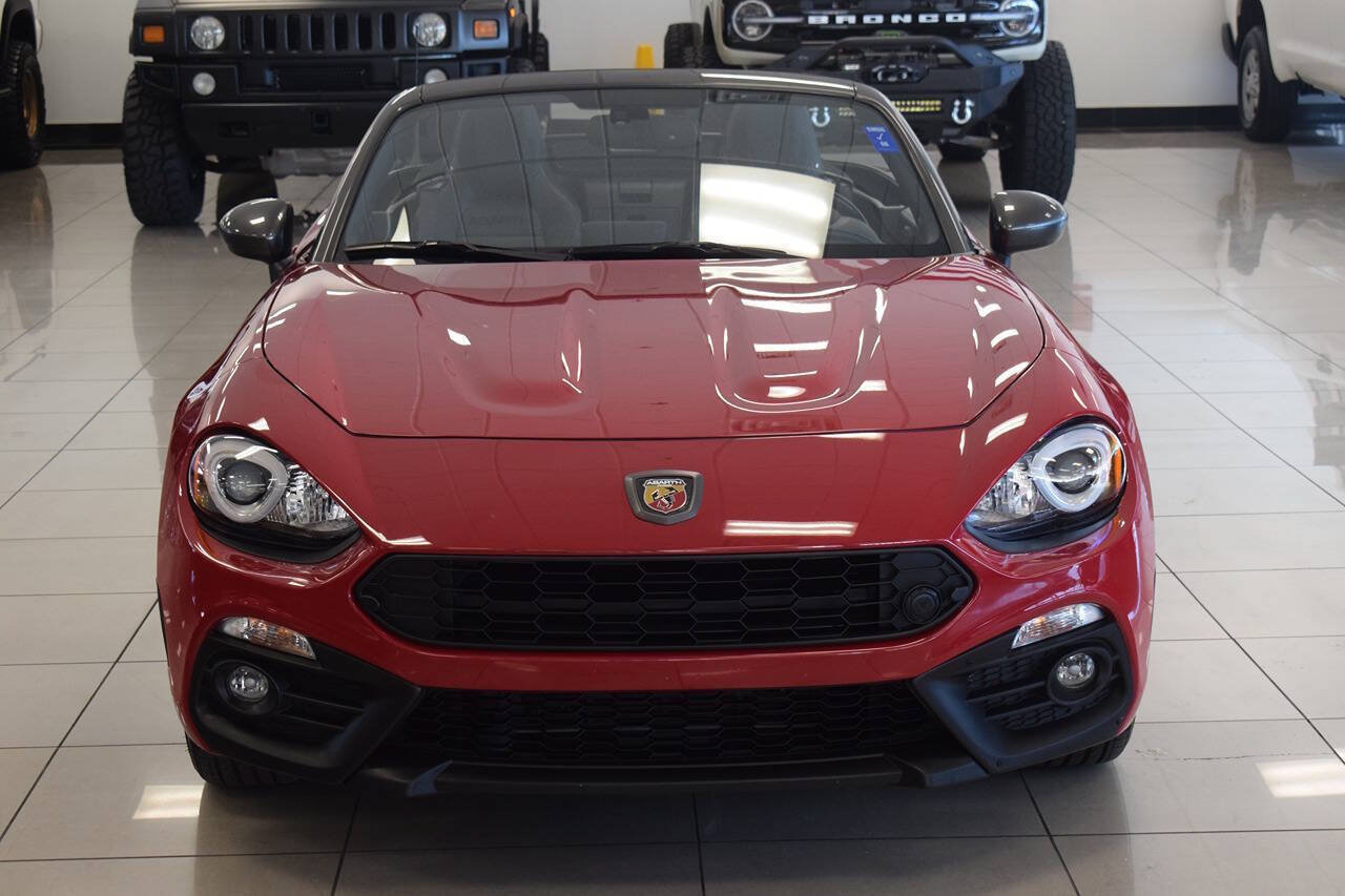 Used 2020 FIAT 124 Spider Abarth w/ Convenience Group RWD image 11