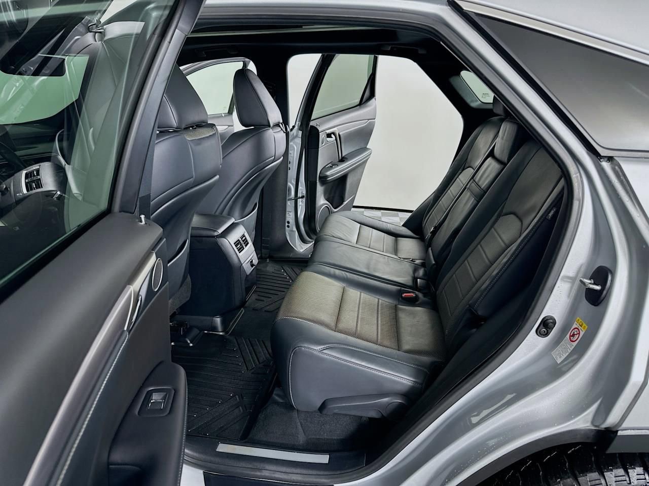 Used 2016 Lexus RX 450h F Sport image 30