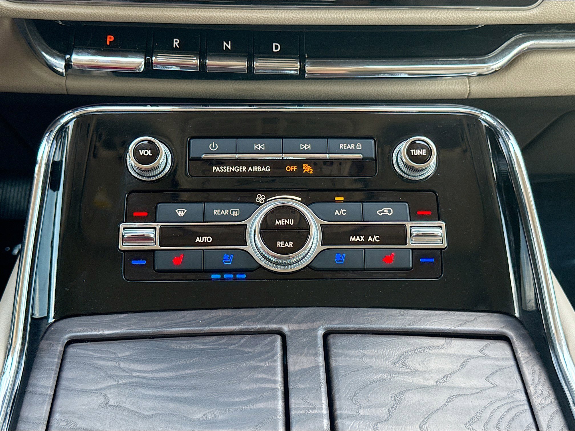 Used 2023 Lincoln Navigator L Reserve AWD/4WD image 35