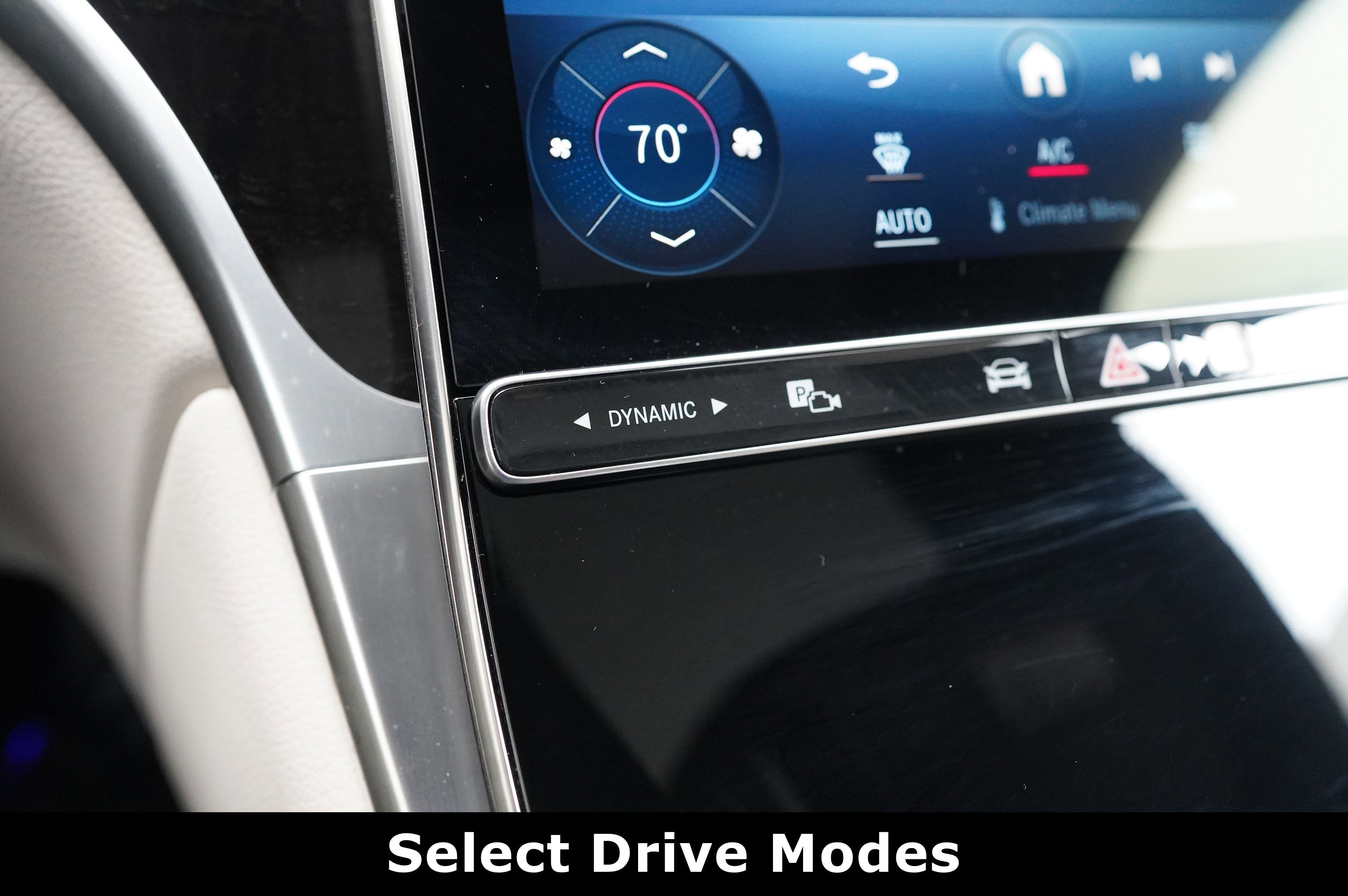 Used 2024 Mercedes-Benz GLC 300 4MATIC image 27