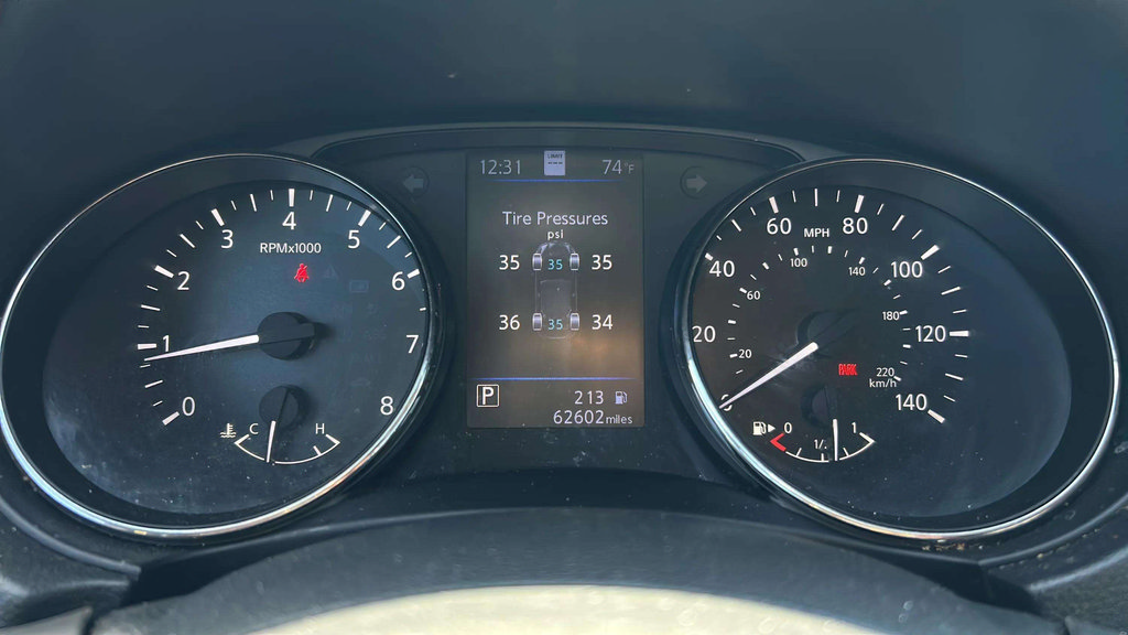 Used 2021 Nissan Rogue Sport SL FWD image 19