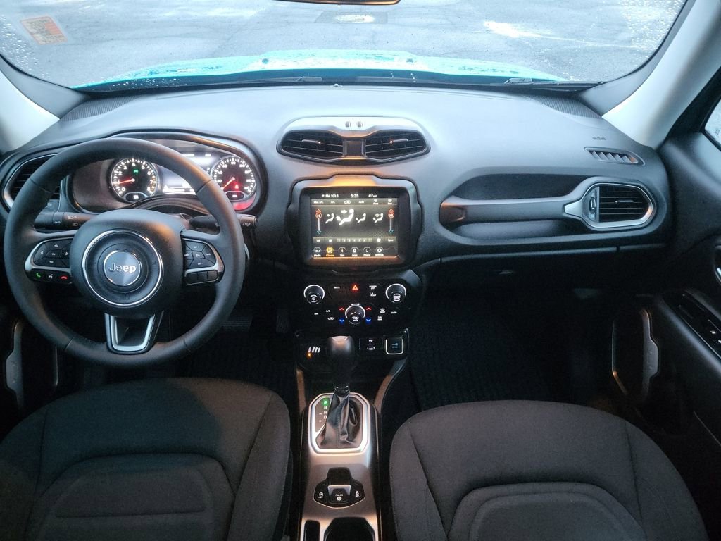 Used 2022 Jeep Renegade Latitude image 13