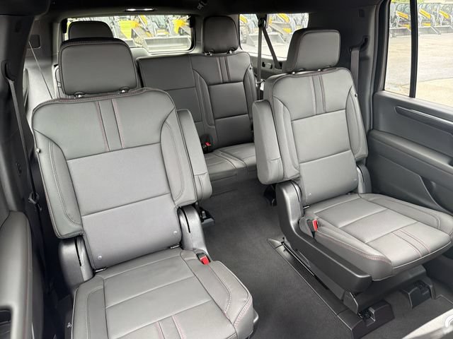 New 2026 Chevrolet Suburban RST w/ RST Capability Package AWD/4WD image 20