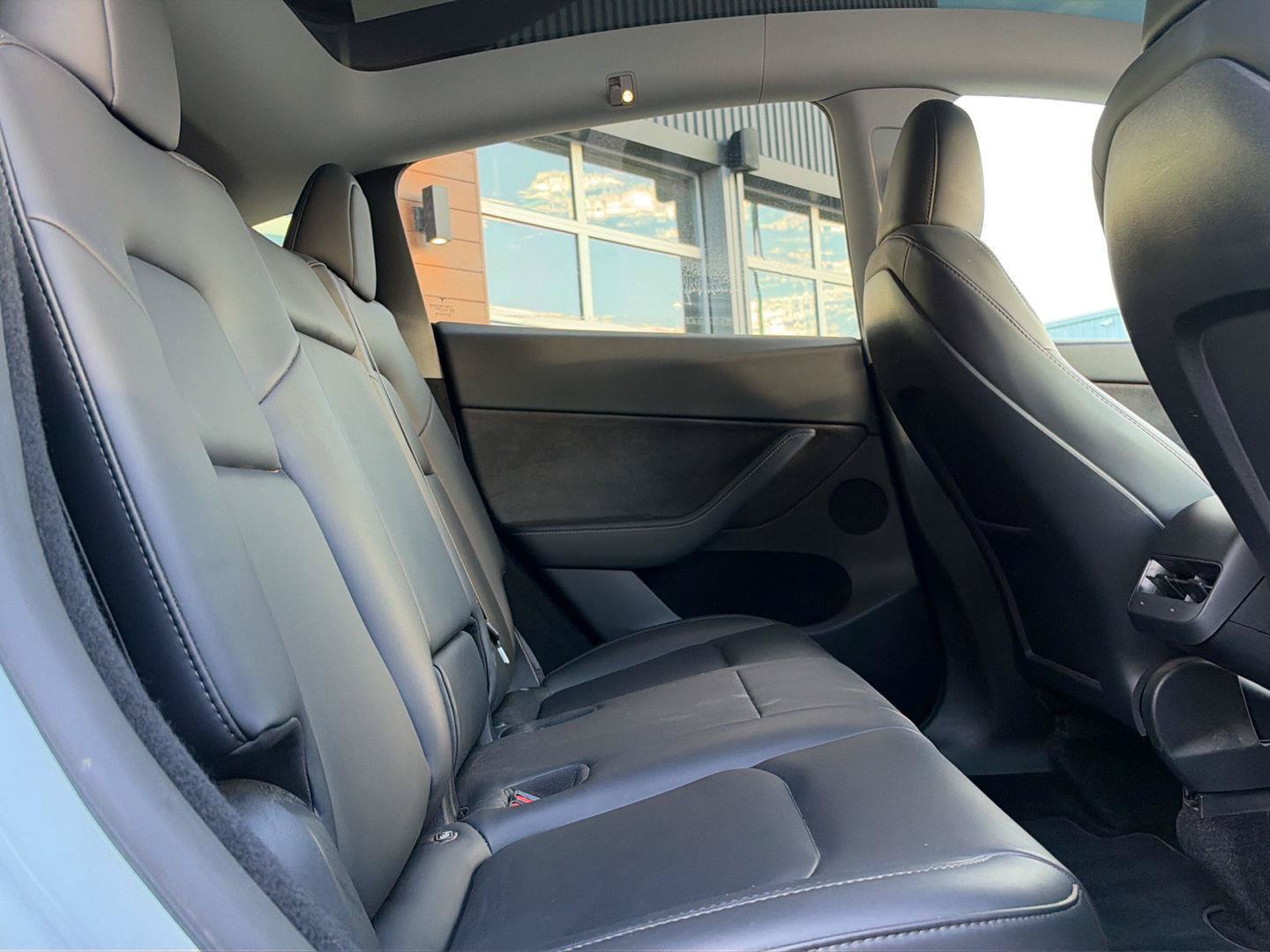 Used 2023 Tesla Model Y Performance AWD/4WD image 23