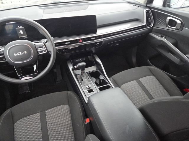 Used 2024 Kia Sorento LX image 28
