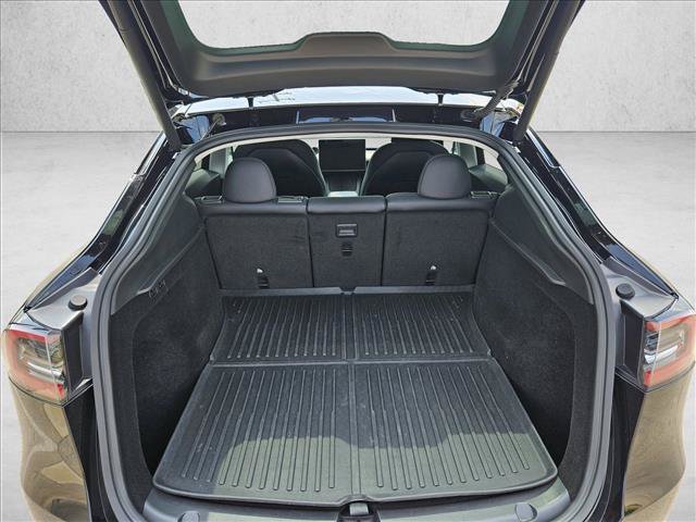 Used 2025 Tesla Model Y Long Range RWD image 25