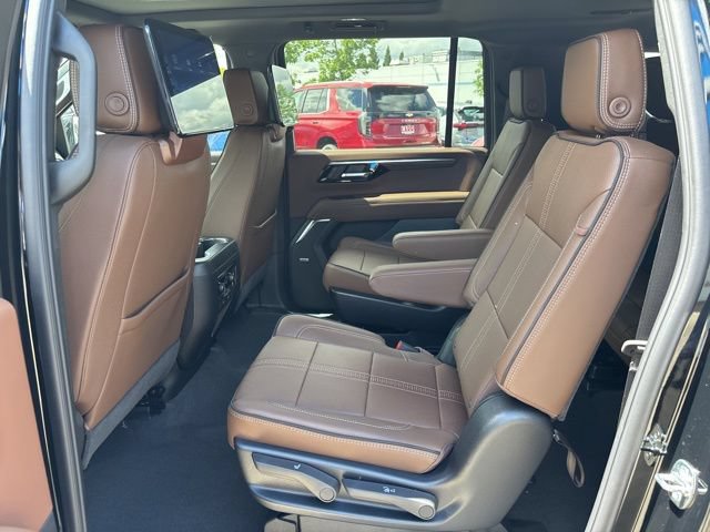 New 2026 Chevrolet Suburban High Country AWD/4WD image 33