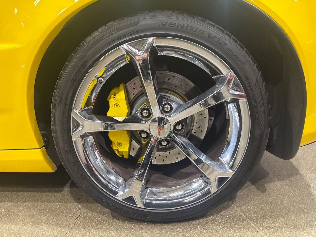 Used 2011 Chevrolet Corvette Grand Sport w/ Preferred Equipment Group image 78