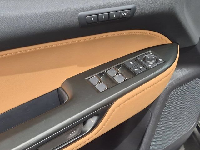 Used 2025 Lexus NX 450h+ AWD w/ Accessory Package (Z2) image 15