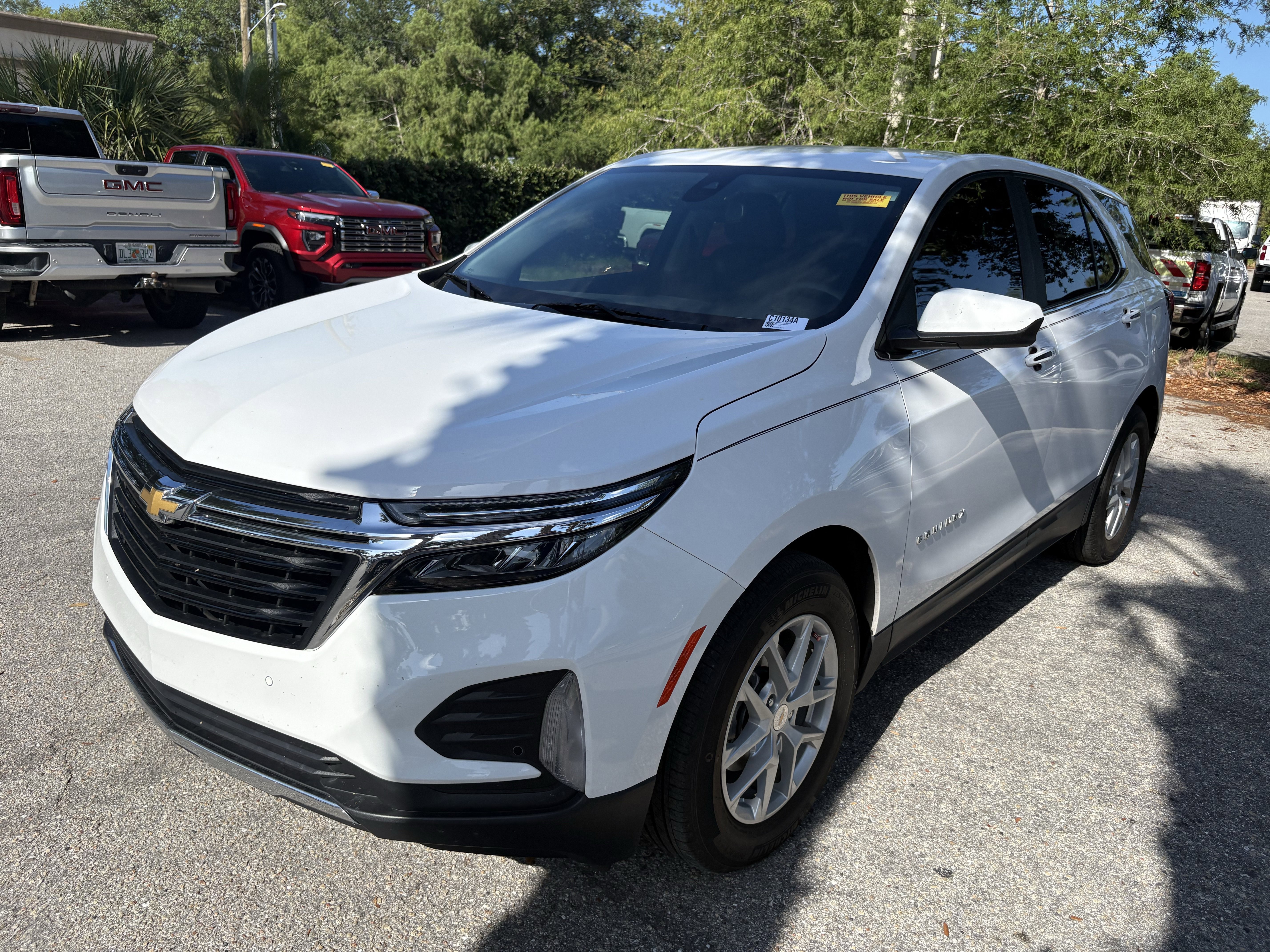 Used 2024 Chevrolet Equinox LT FWD image 3