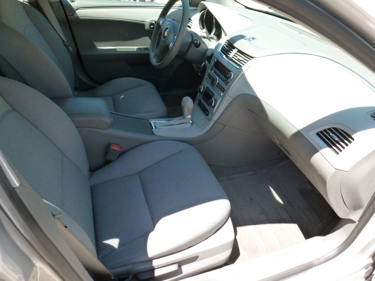 Used 2010 Chevrolet Malibu Hybrid FWD image 11