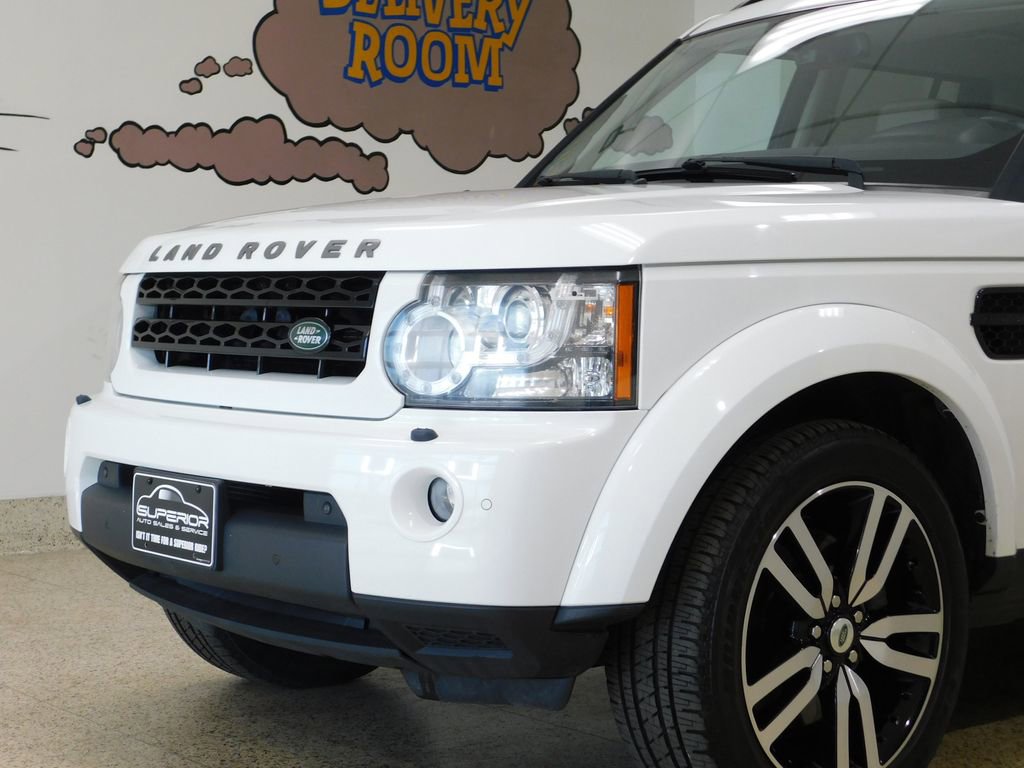 Used 2011 Land Rover LR4 HSE LUX AWD/4WD image 12