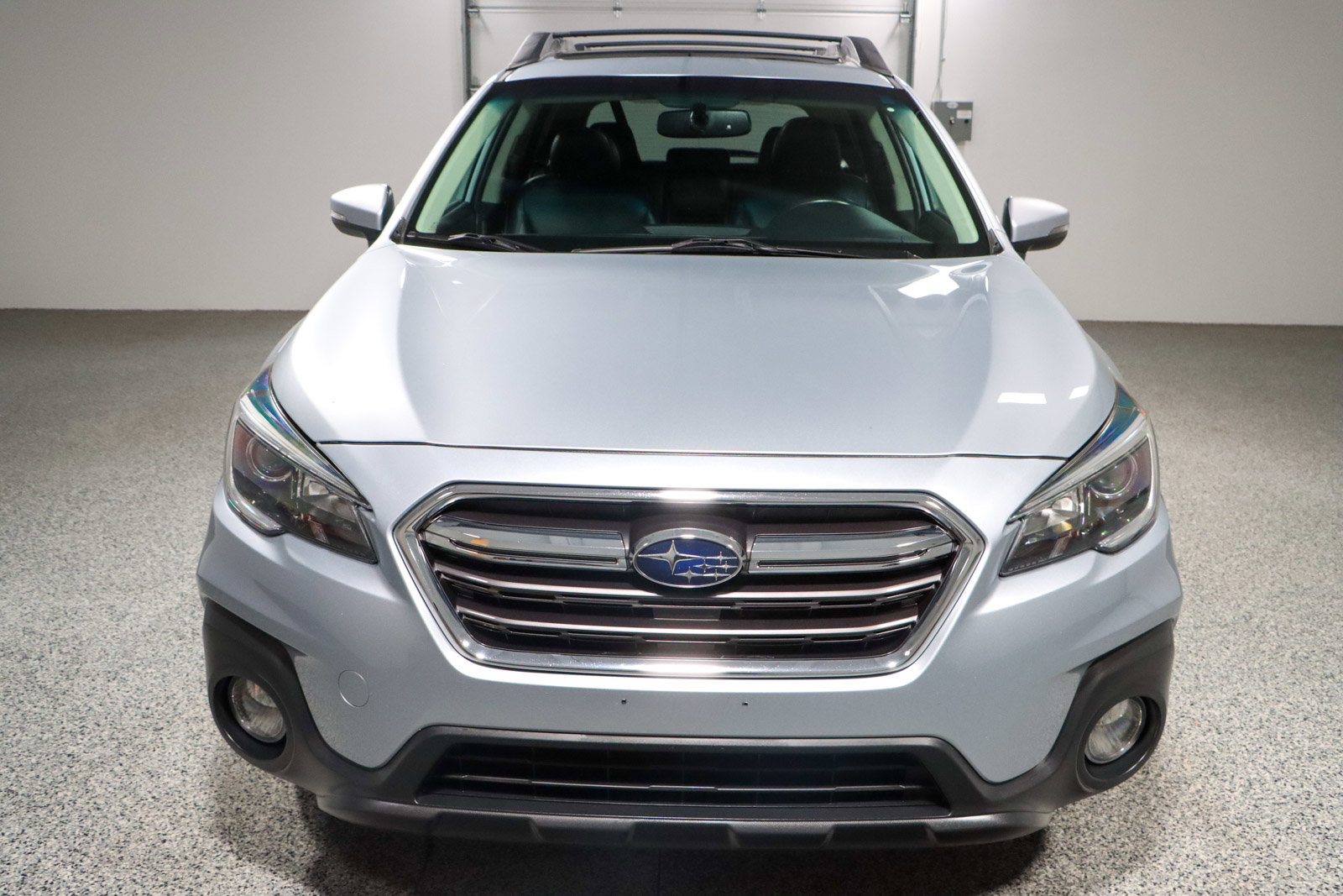 Used 2018 Subaru Outback 2.5i Limited w/ Popular Package #2 image 4