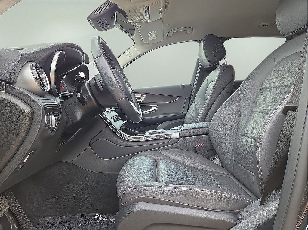 Used 2022 Mercedes-Benz GLC 300 image 21