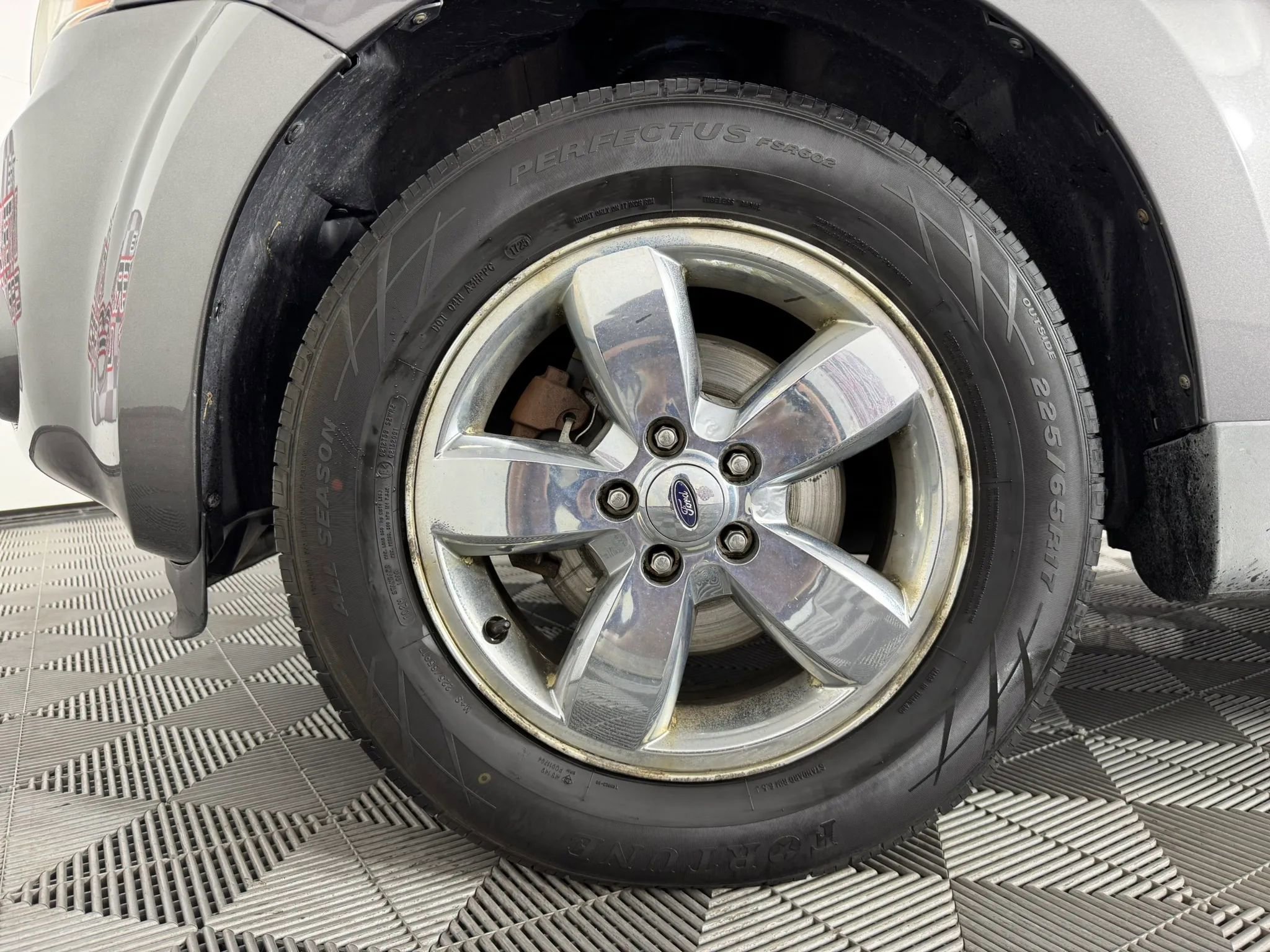 Used 2010 Ford Escape Limited AWD/4WD image 39