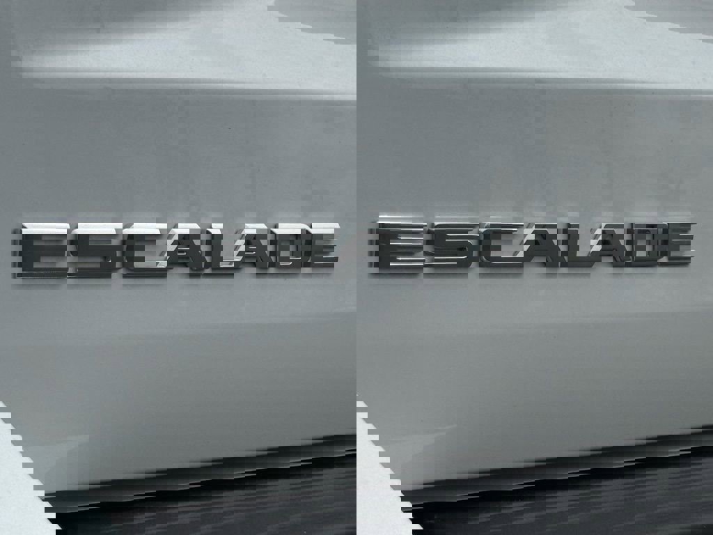 Certified 2025 Cadillac Escalade Premium Luxury w/ Touring Package image 9