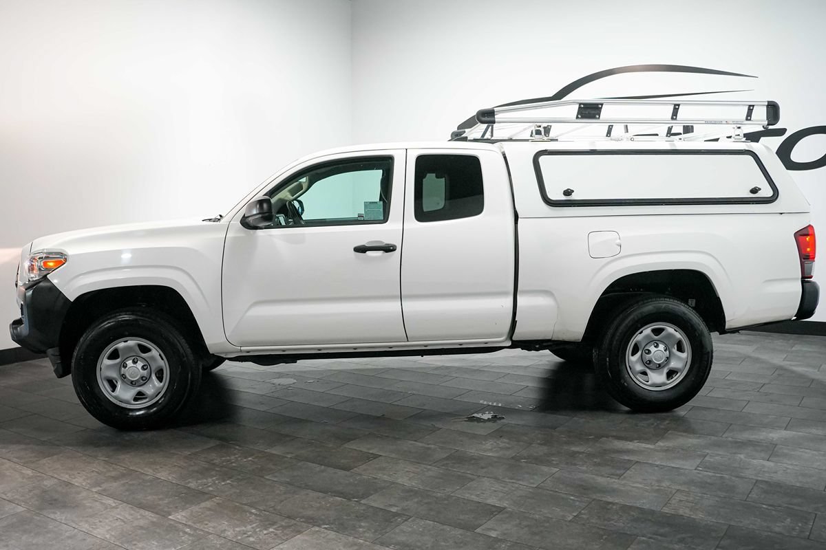 Used 2021 Toyota Tacoma SR RWD image 3