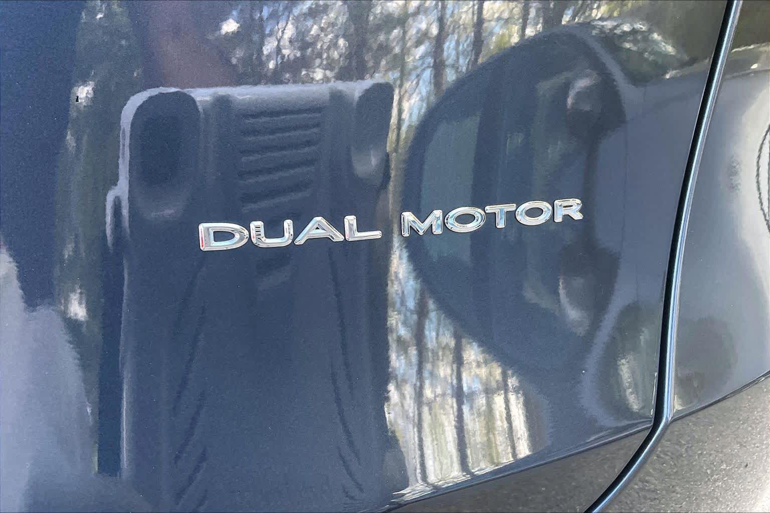 Used 2023 Tesla Model Y Long Range AWD/4WD image 9