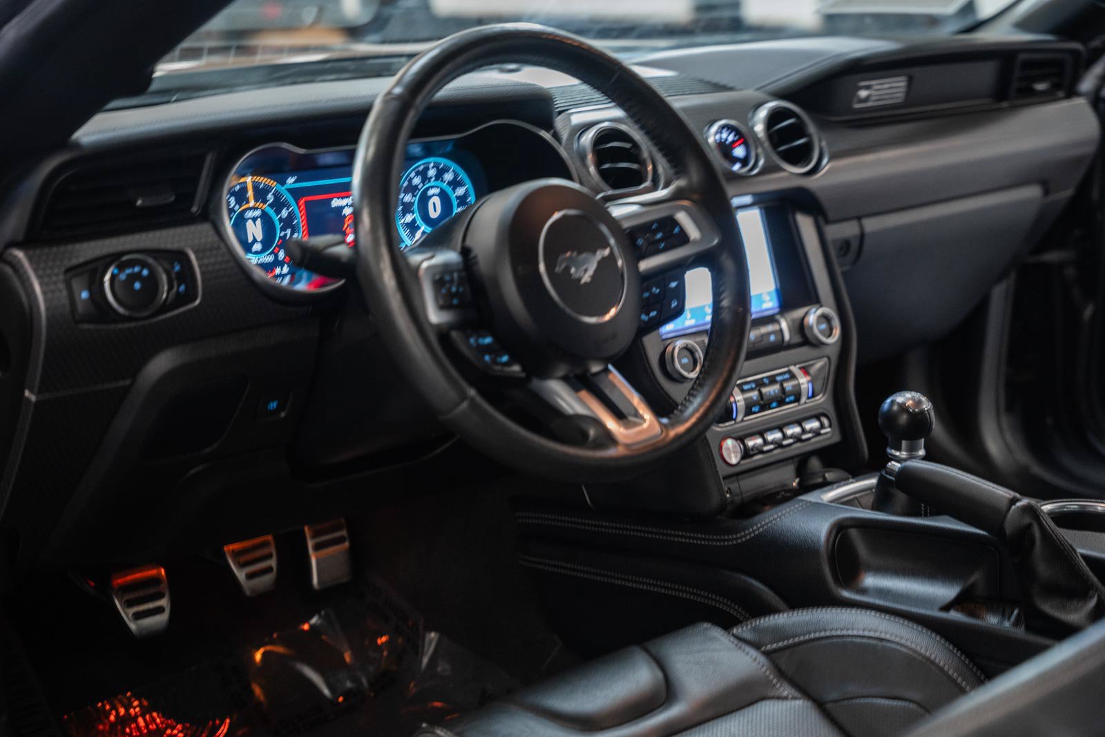 Used 2020 Ford Mustang GT Premium w/ GT Performance Package RWD image 28