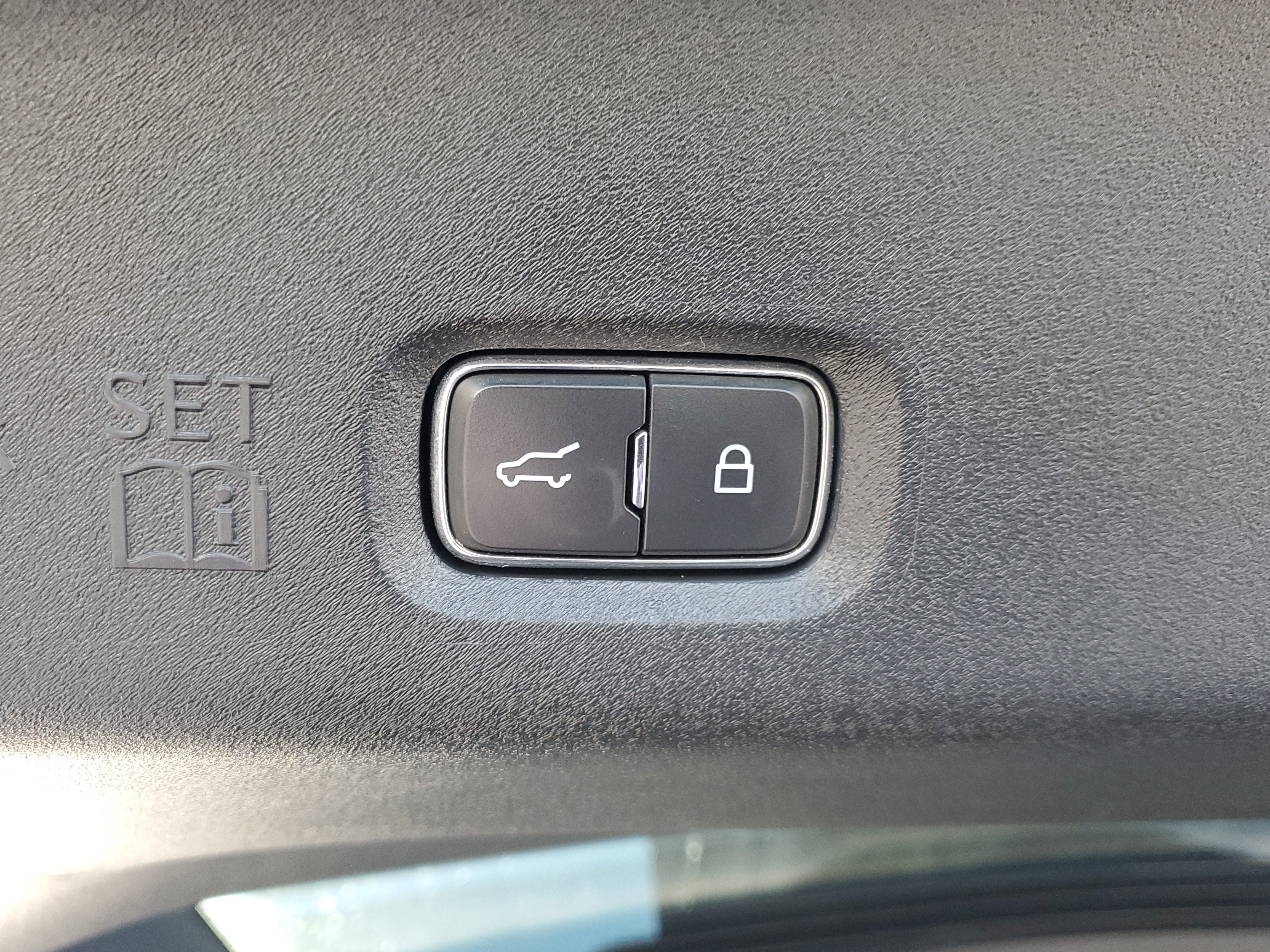 Certified 2025 Ford Expedition Active image 11