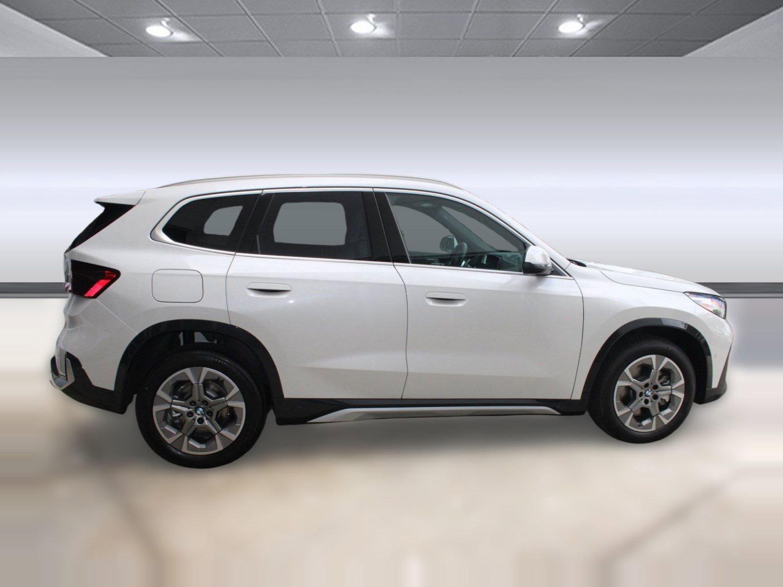 Used 2026 BMW X1 xDrive28i w/ Convenience Package AWD/4WD image 8