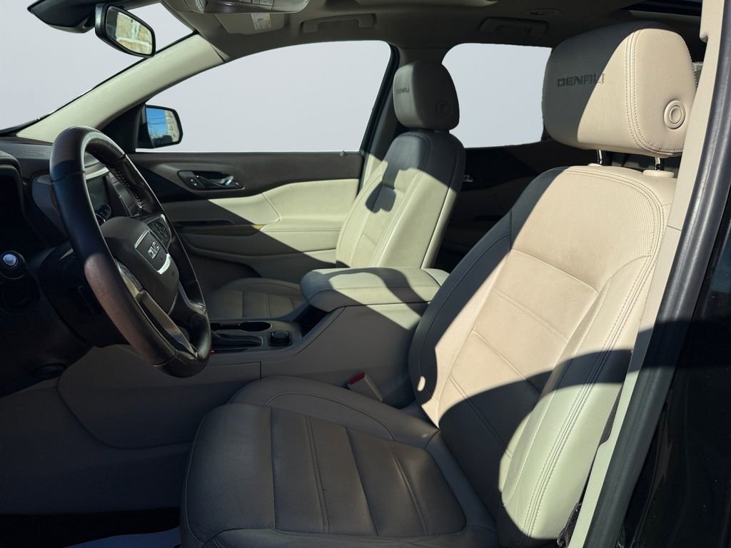 Used 2018 GMC Acadia Denali w/ Technology Package image 9