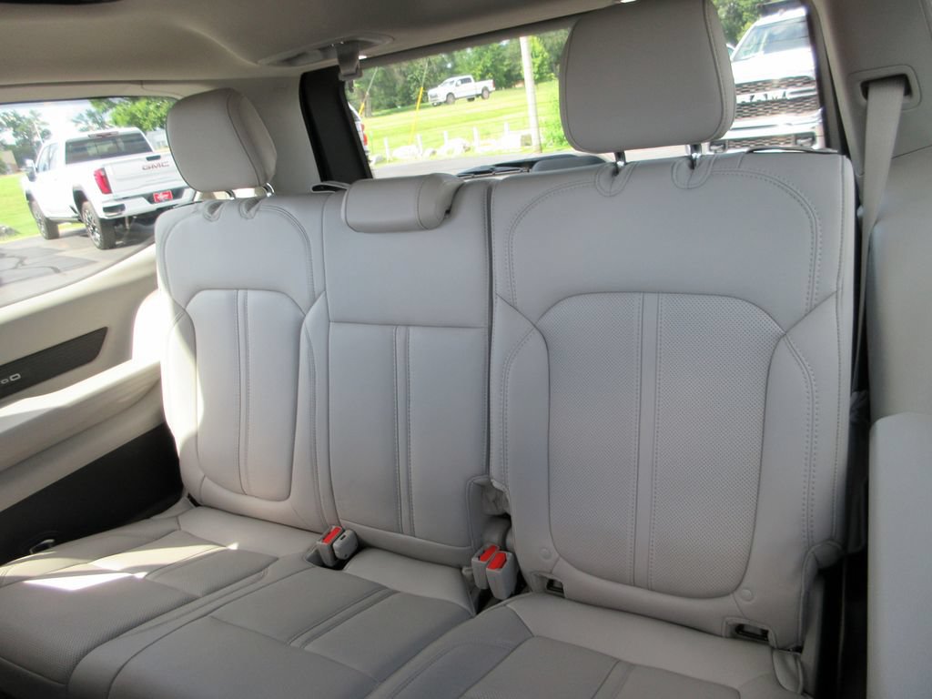 Used 2023 Jeep Wagoneer Series II w/ Premium Group I AWD/4WD image 24