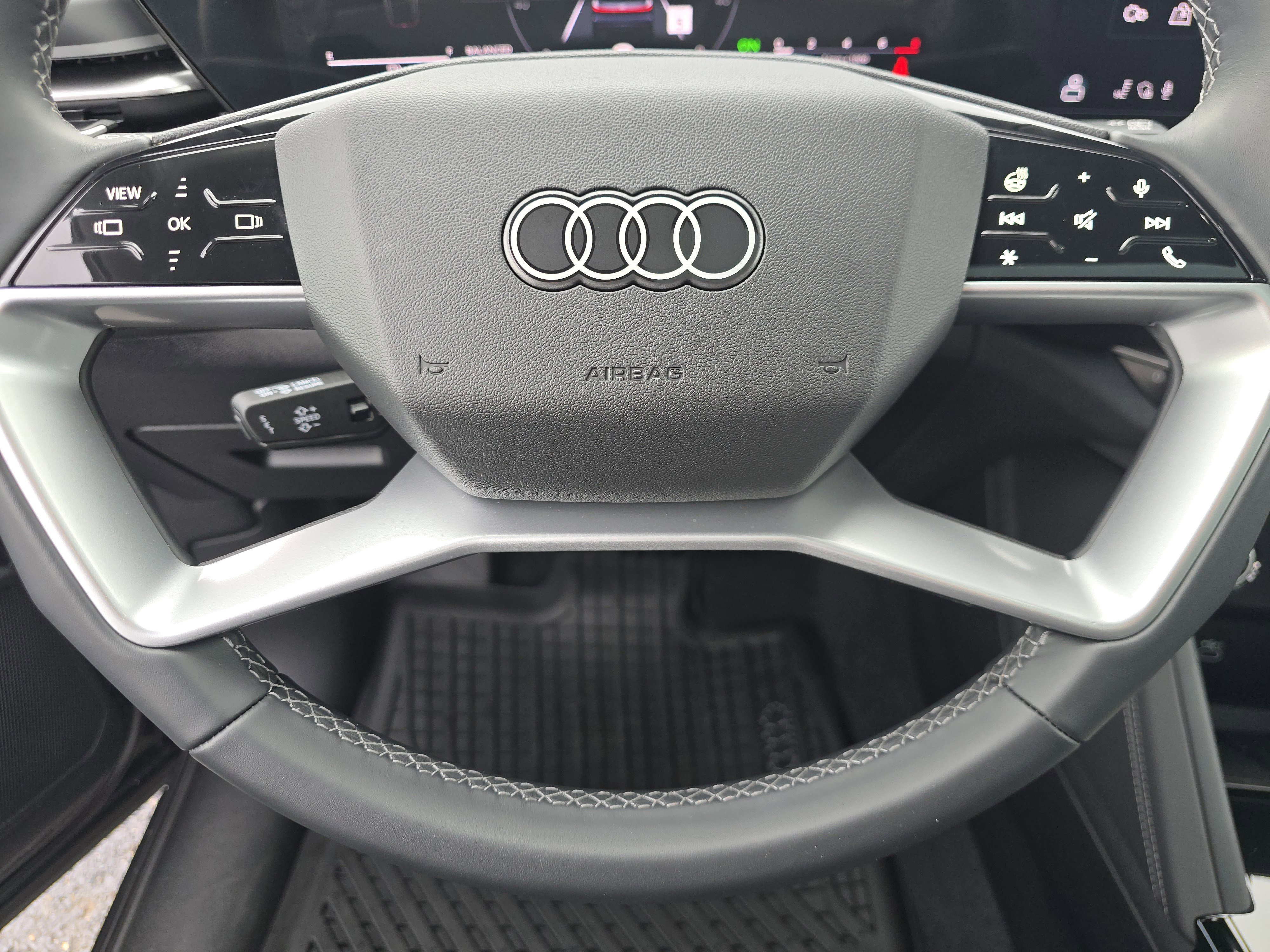Certified 2025 Audi Q5 Premium w/ Convenience Package AWD/4WD image 23