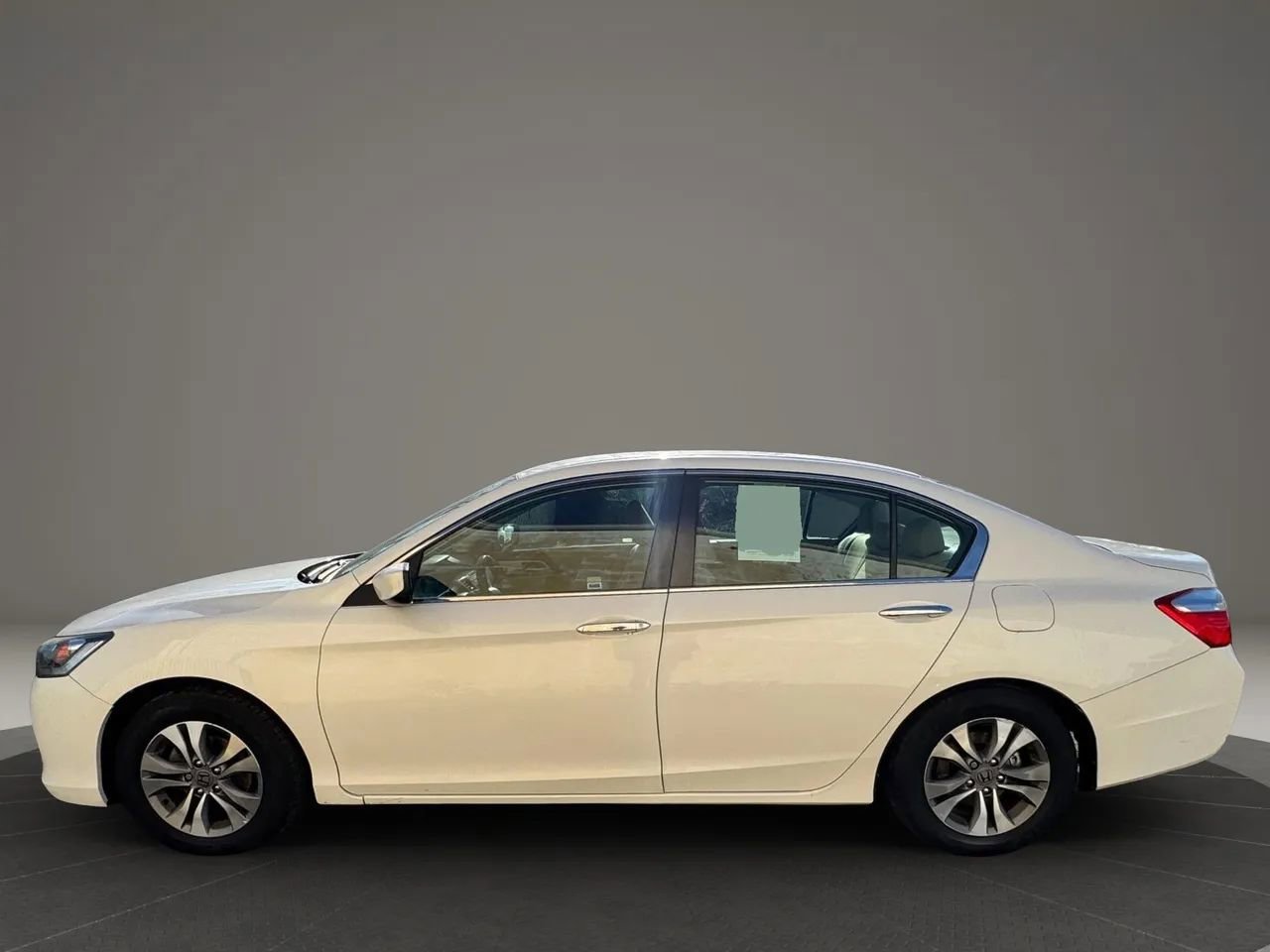 Used 2015 Honda Accord LX image 8