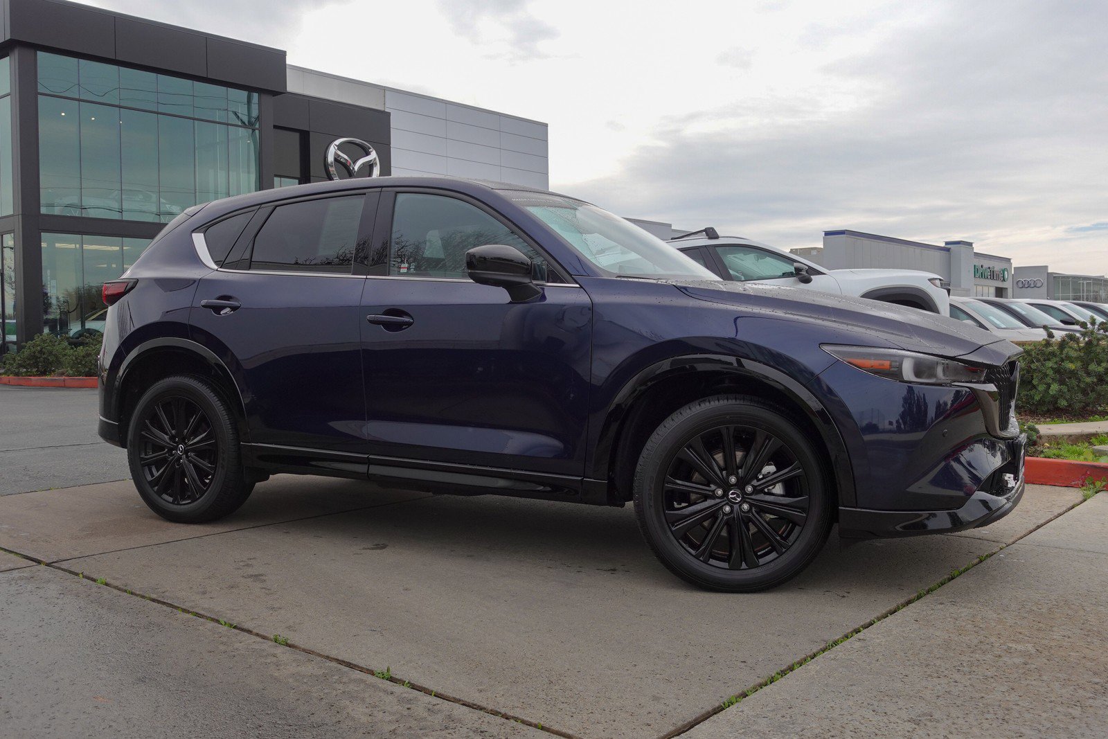 Certified 2025 MAZDA CX-5 2.5 Turbo w/ Premium Package image 4