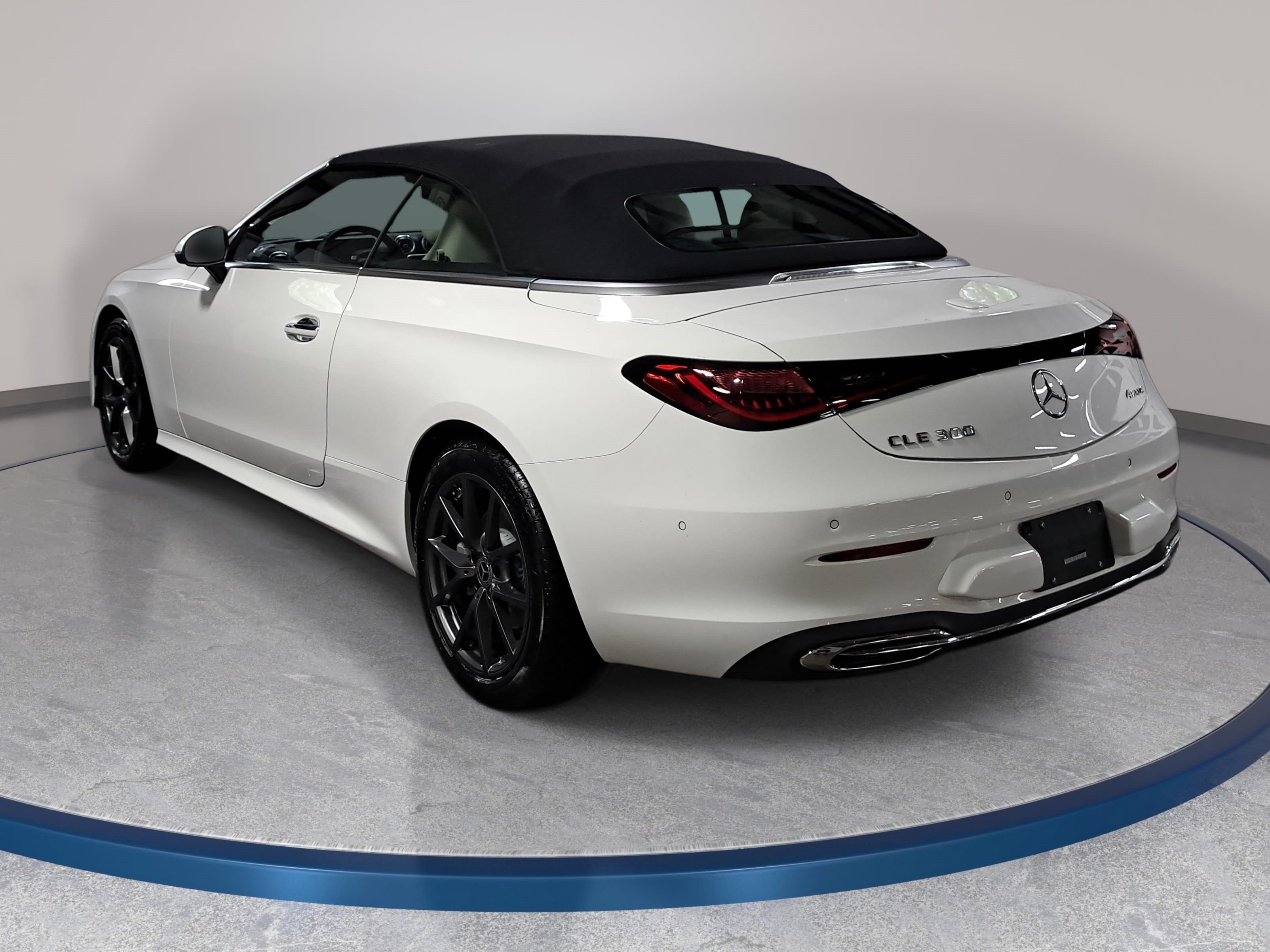 New 2027 Mercedes-Benz CLE 300 4MATIC Cabriolet image 7