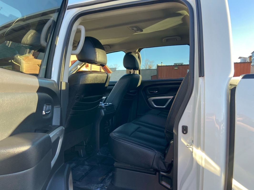 Used 2023 Nissan Titan SV w/ SV Convenience Package image 24