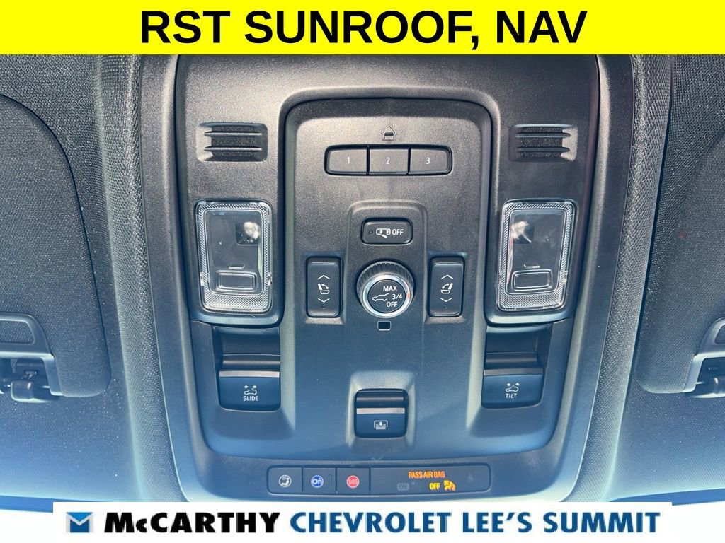 Used 2022 Chevrolet Suburban RST w/ Luxury Package image 61