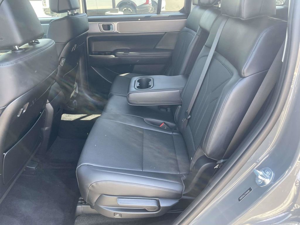 Certified 2026 Hyundai Santa Fe SEL FWD image 9