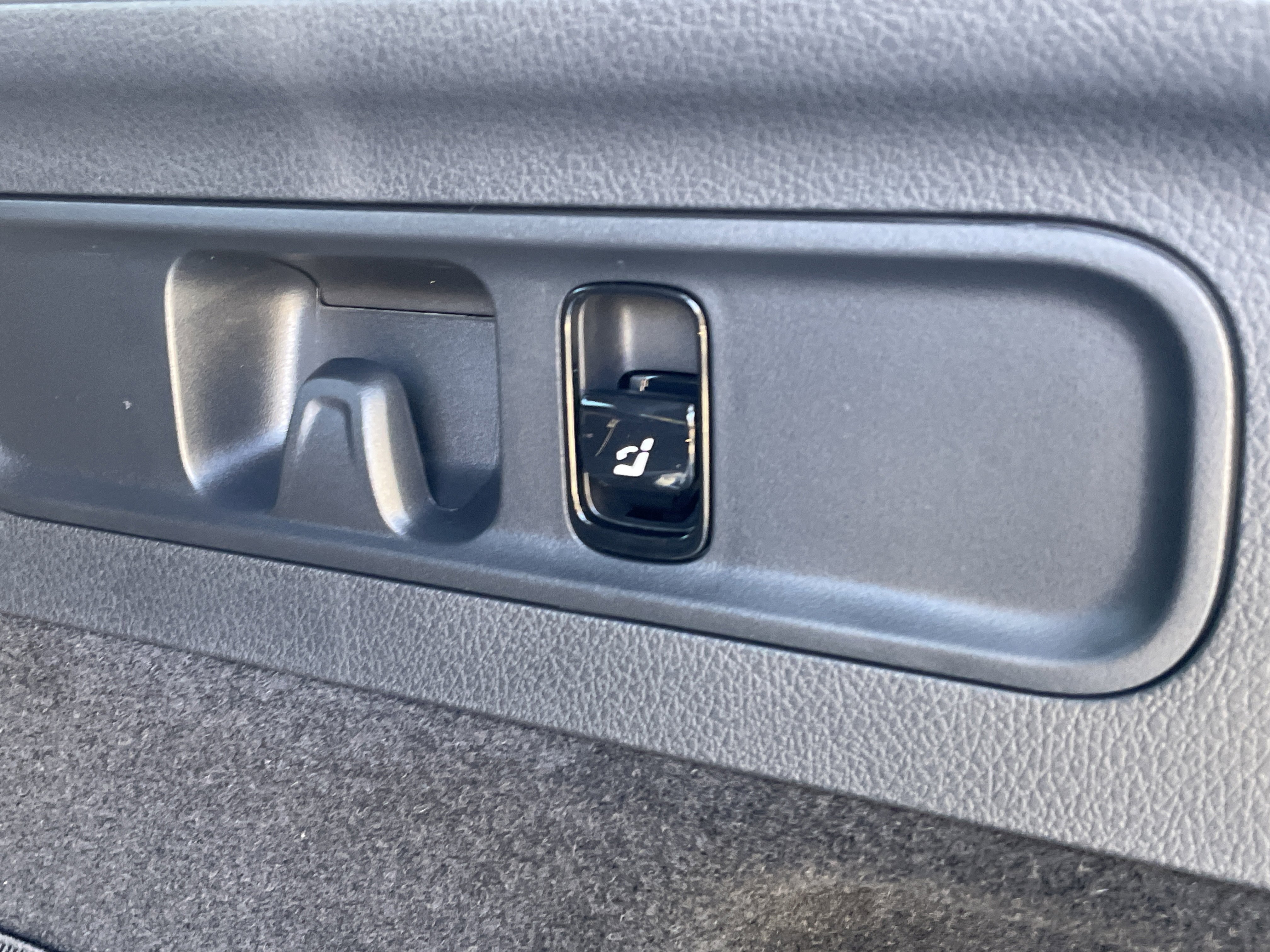 New 2026 Mercedes-Benz GLC 300 image 11