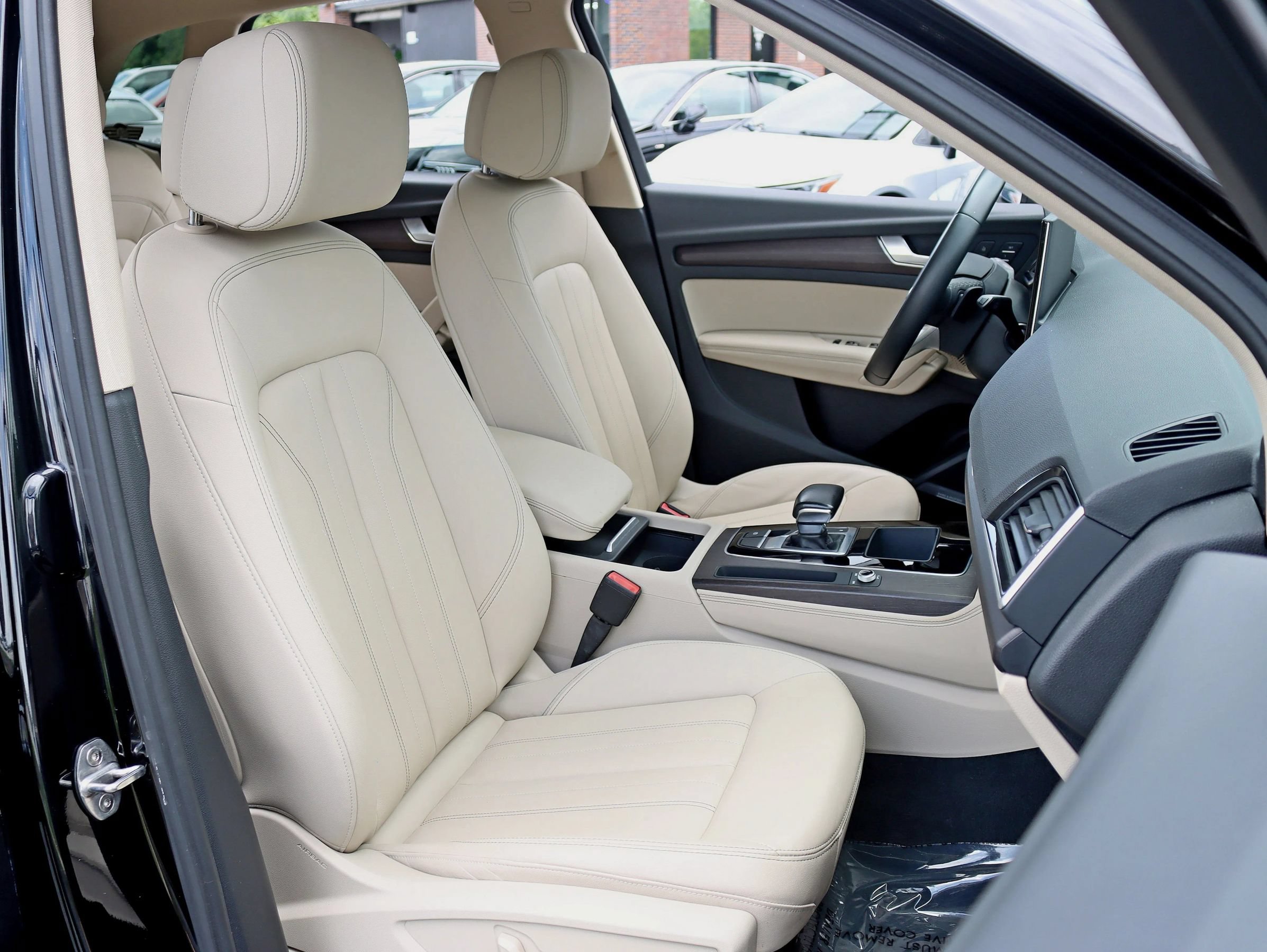 Used 2022 Audi Q5 2.0T Premium Plus w/ Premium Plus Package AWD/4WD image 30