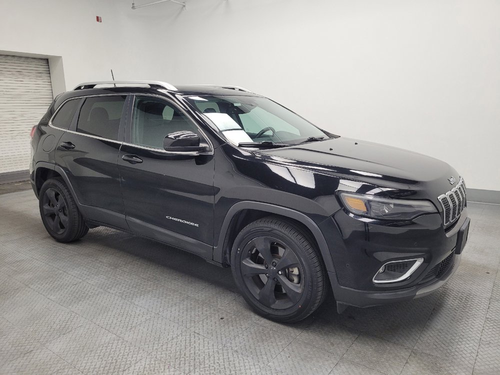 Used 2019 Jeep Cherokee Limited w/ Luxury Group FWD image 11