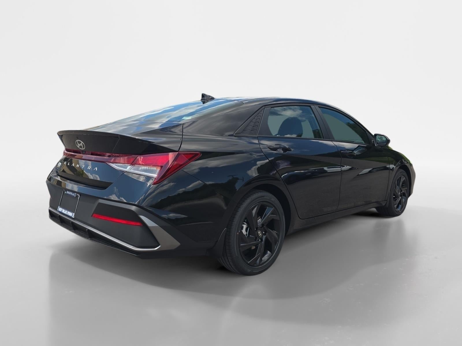 New 2026 Hyundai Elantra SEL Sport FWD image 3