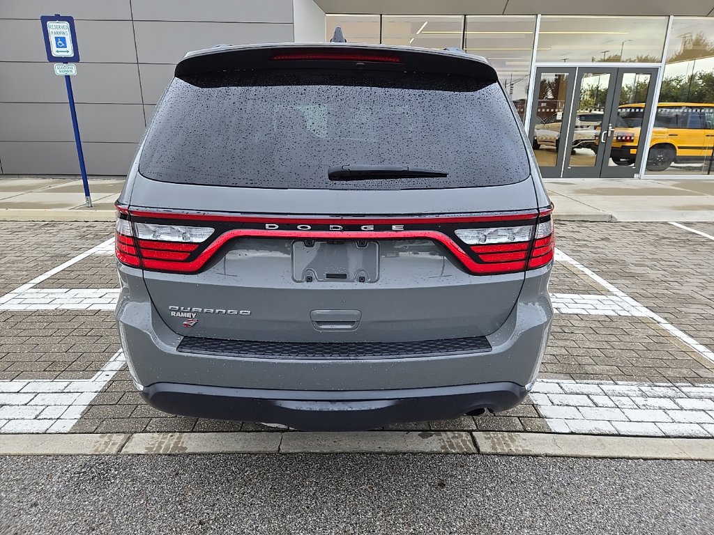 Used 2024 Dodge Durango SXT w/ Trailer Tow Group IV AWD/4WD image 6
