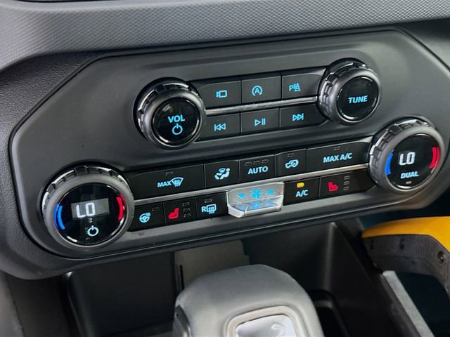 Used 2024 Ford Bronco Badlands image 16