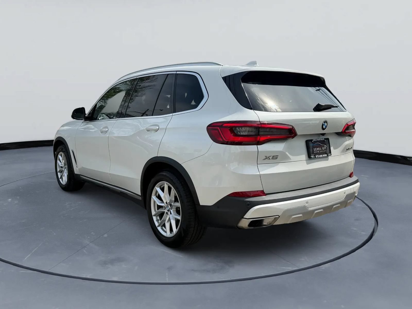 Used 2019 BMW X5 xDrive40i AWD/4WD image 5