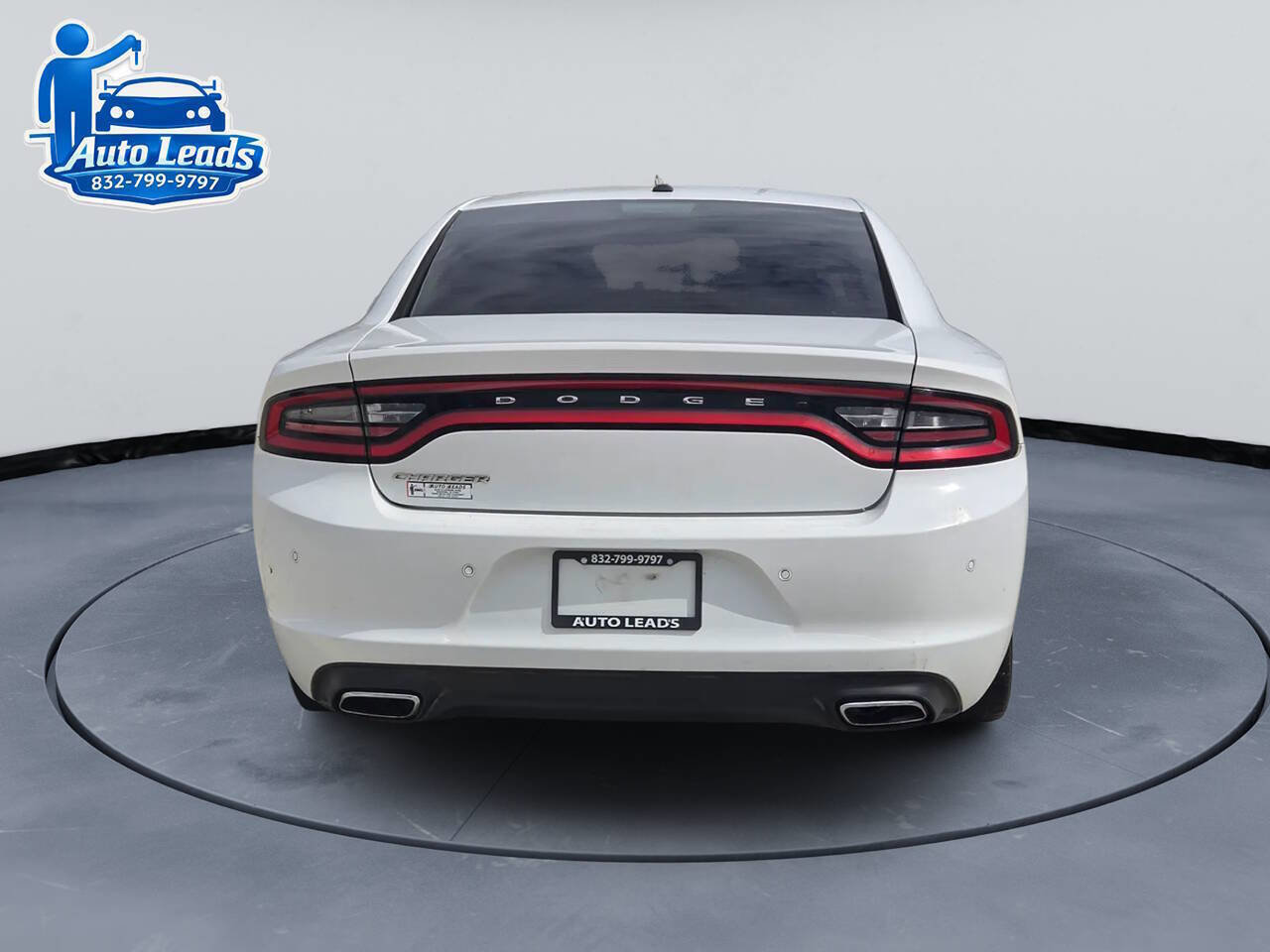 Used 2017 Dodge Charger SE w/ Popular Equipment Group RWD image 7
