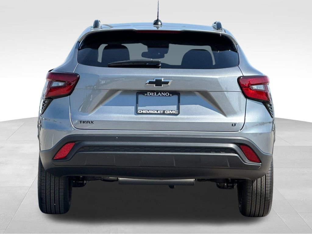 New 2026 Chevrolet Trax LT w/ Midnight Edition image 4