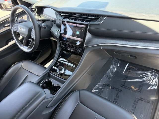 Used 2023 Jeep Grand Cherokee L Limited AWD/4WD image 13