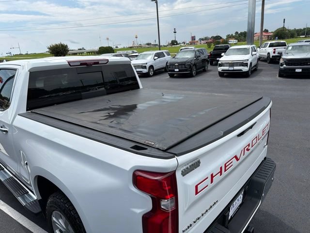 Used 2022 Chevrolet Silverado 1500 LTZ AWD/4WD image 31