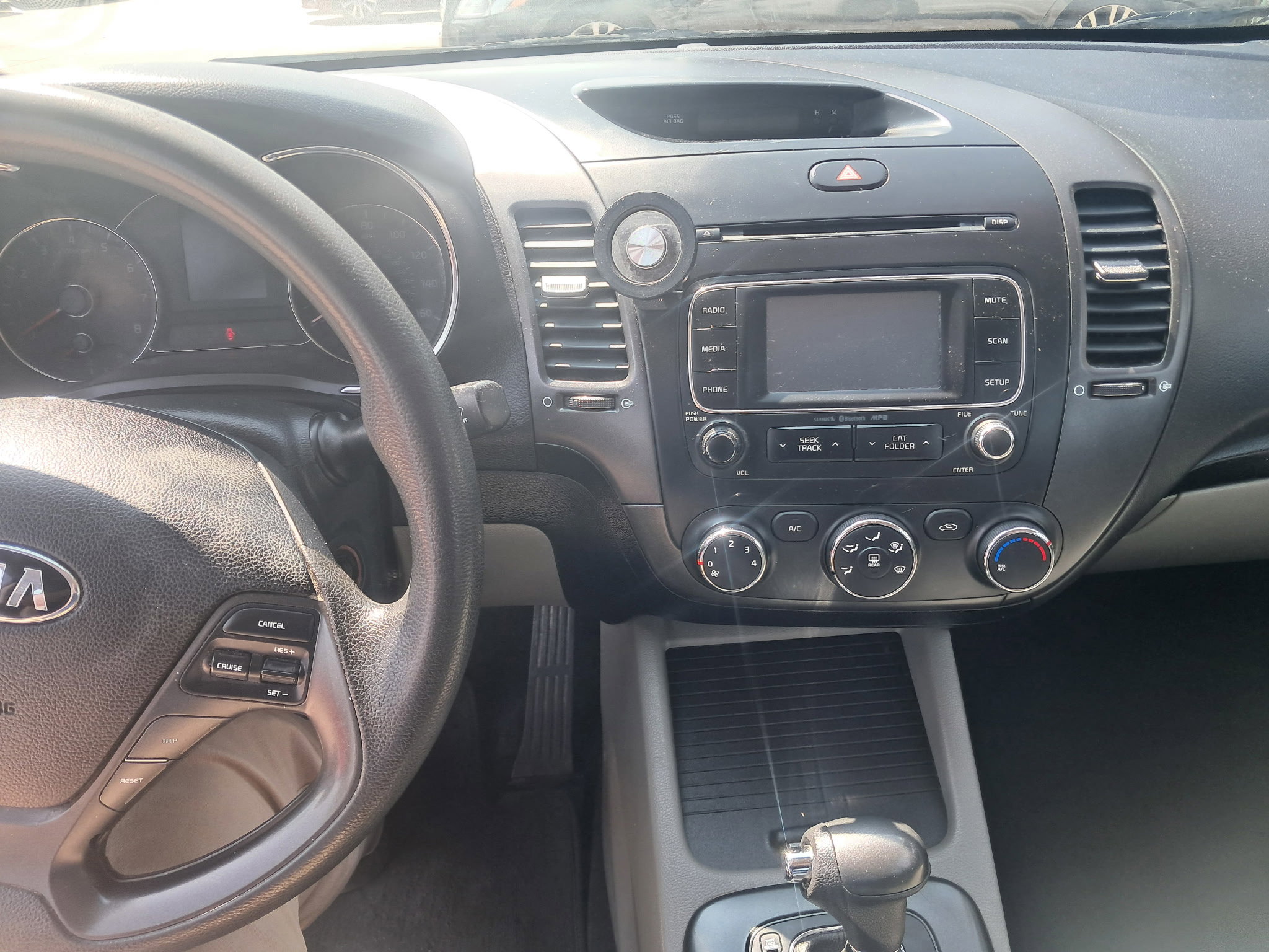 Used 2016 Kia Forte LX w/ LX Popular Plus Package image 5