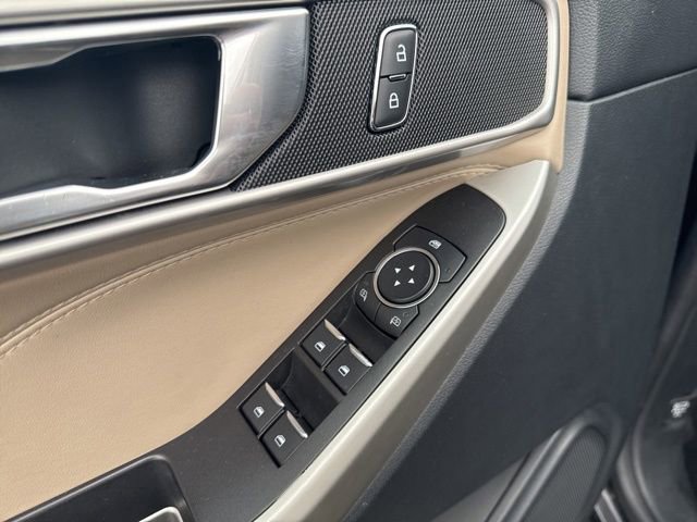 Used 2021 Ford Explorer XLT w/ Equipment Group 202A AWD/4WD image 8