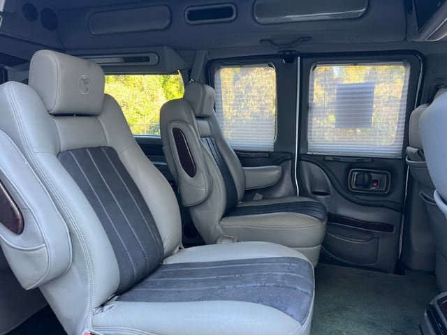 Used 2014 GMC Savana 1500 RWD image 31